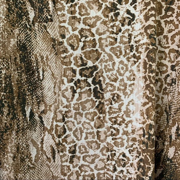 Twig Animal Print Blouse - Picture 10 of 12